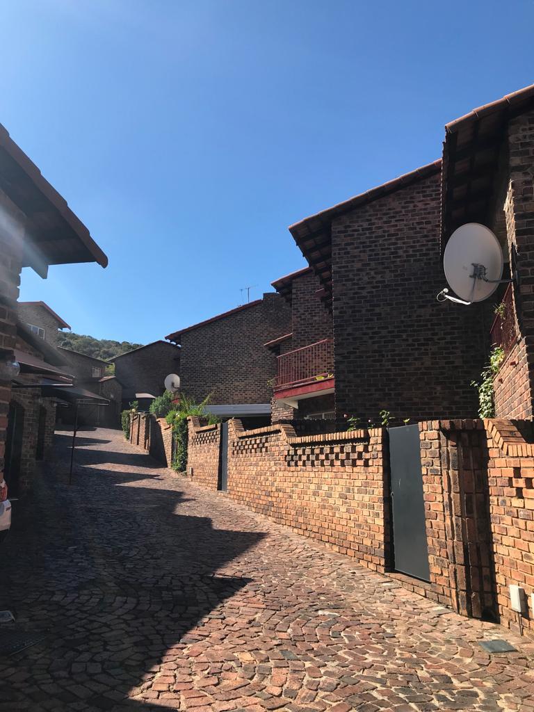 3 Bedroom Property for Sale in Ridgeway Gauteng