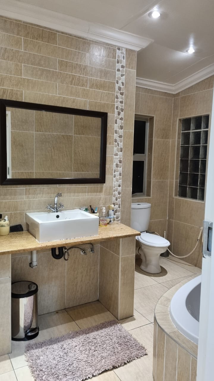 3 Bedroom Property for Sale in Ridgeway Gauteng