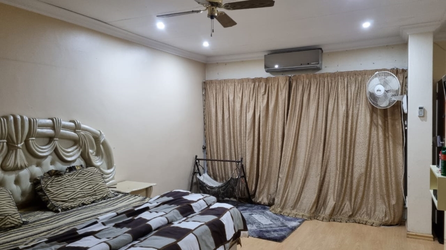 3 Bedroom Property for Sale in Ridgeway Gauteng