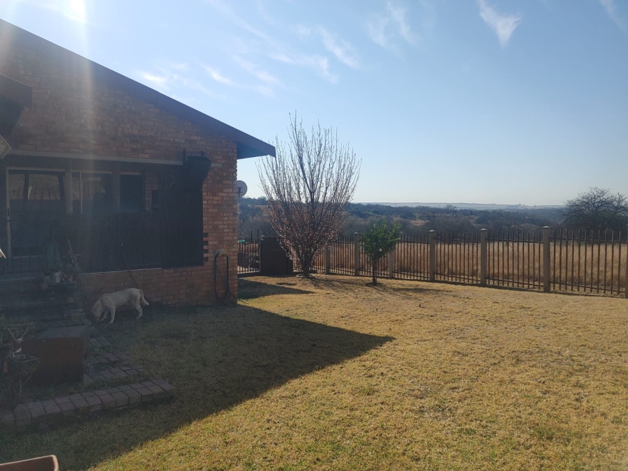 3 Bedroom Property for Sale in Vaaloewer Gauteng