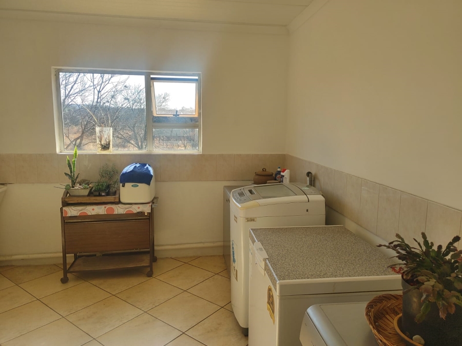 3 Bedroom Property for Sale in Vaaloewer Gauteng