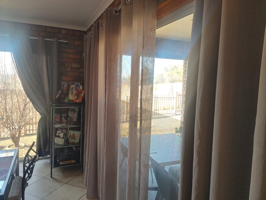 3 Bedroom Property for Sale in Vaaloewer Gauteng