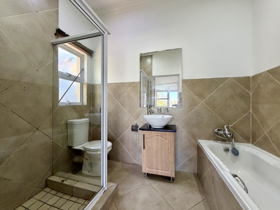 4 Bedroom Property for Sale in Ebotse Golf Estate Gauteng
