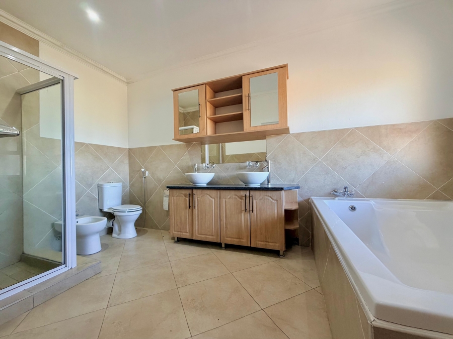 4 Bedroom Property for Sale in Ebotse Golf Estate Gauteng