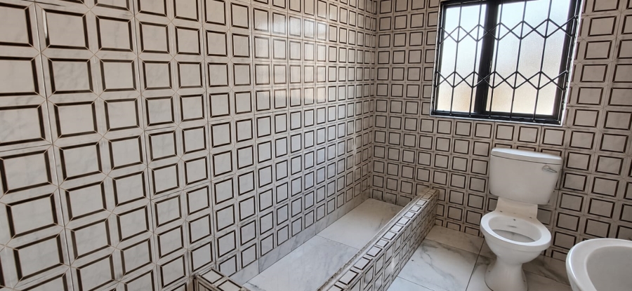 To Let 1 Bedroom Property for Rent in Kookrus Gauteng