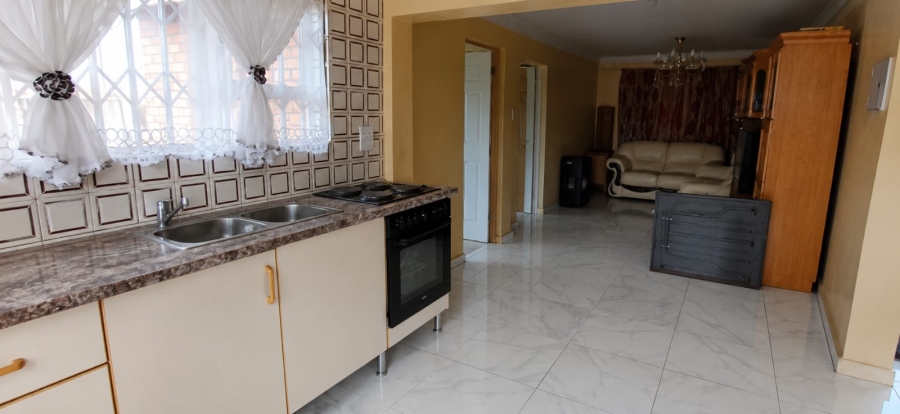 To Let 1 Bedroom Property for Rent in Kookrus Gauteng