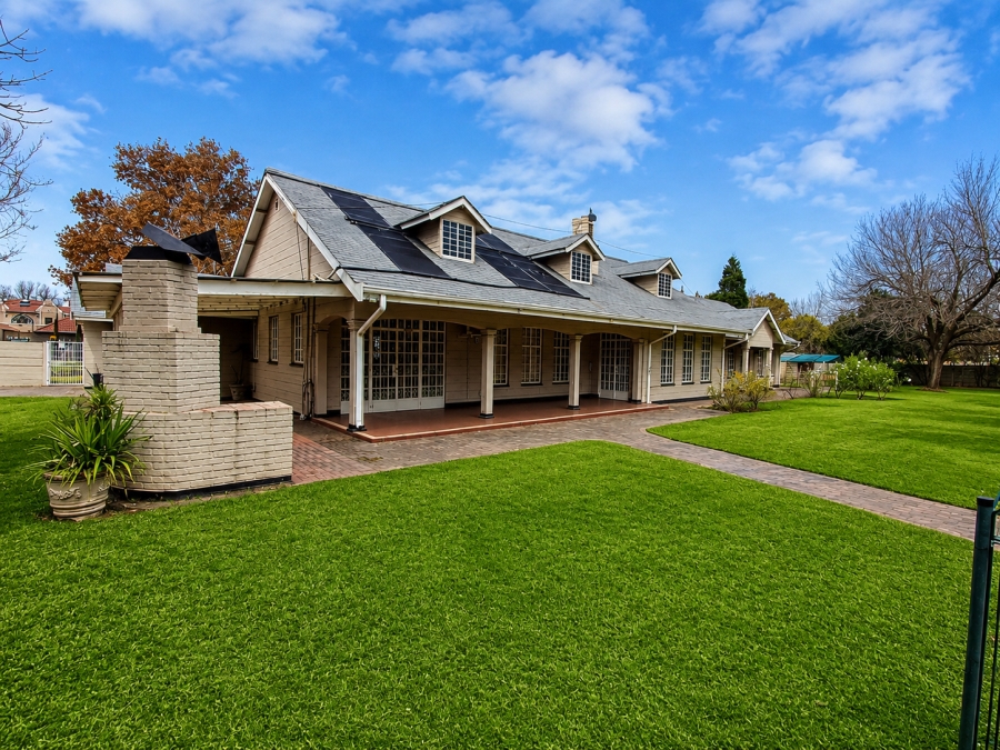 3 Bedroom Property for Sale in Three Rivers Proper Gauteng