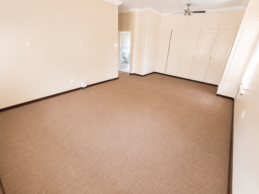 3 Bedroom Property for Sale in Three Rivers Proper Gauteng