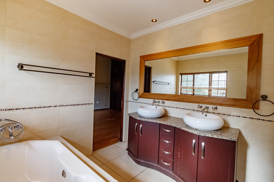 3 Bedroom Property for Sale in Midstream Estate Gauteng