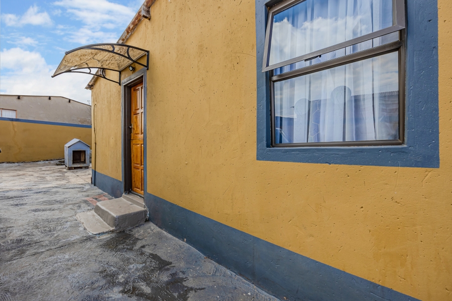 1 Bedroom Property for Sale in Mohlakeng Gauteng