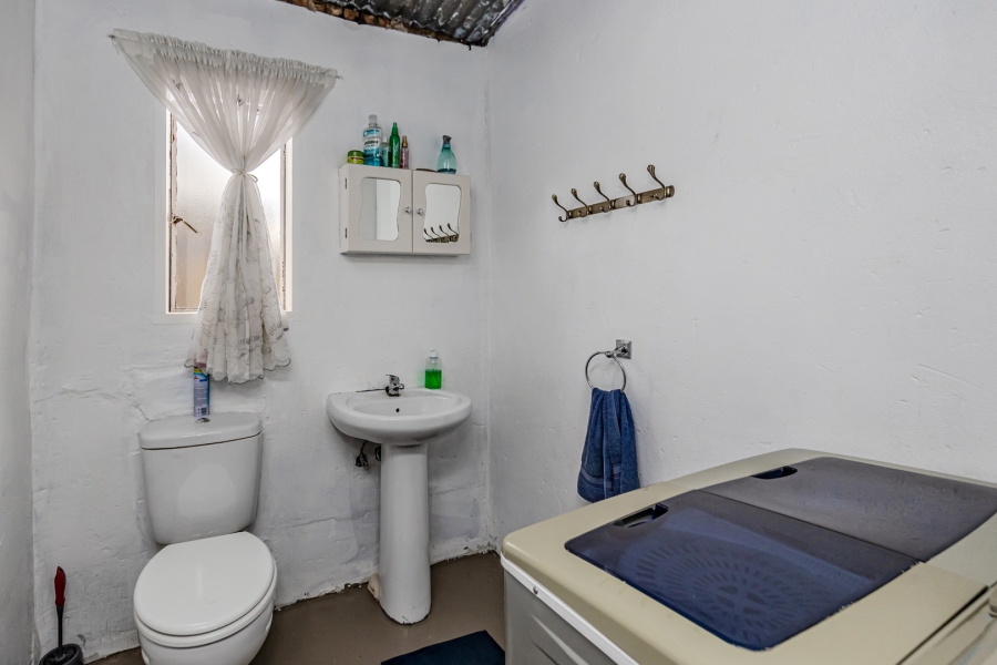 1 Bedroom Property for Sale in Mohlakeng Gauteng