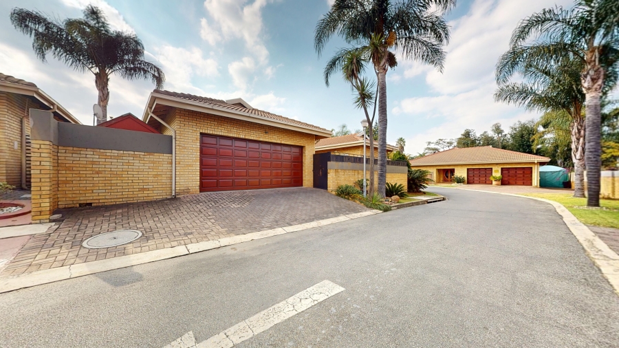 3 Bedroom Property for Sale in Beyers Park Gauteng