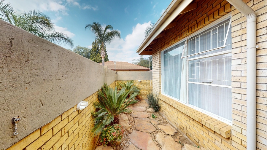 3 Bedroom Property for Sale in Beyers Park Gauteng