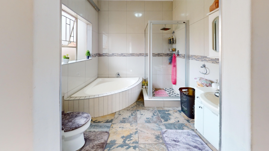 3 Bedroom Property for Sale in Beyers Park Gauteng