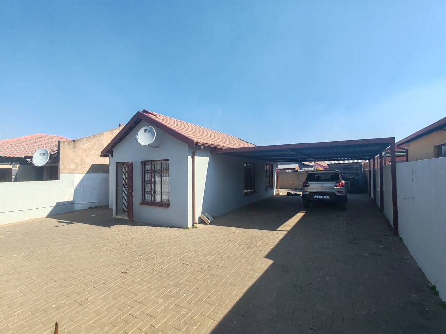 3 Bedroom Property for Sale in Elandspoort Gauteng
