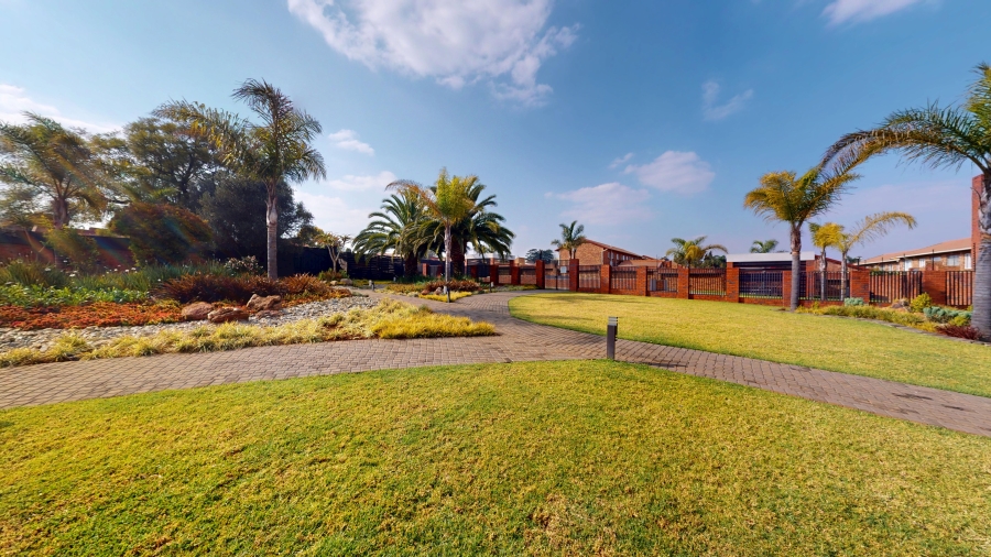 3 Bedroom Property for Sale in Bartlett Gauteng