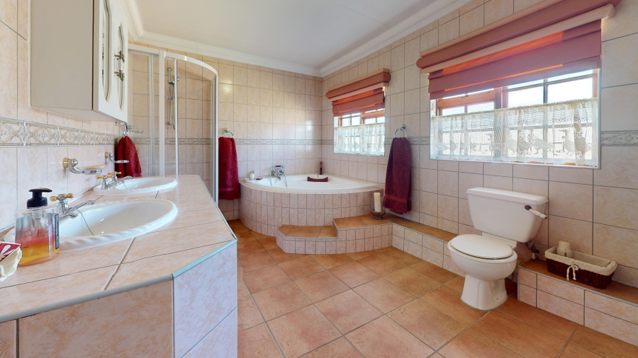 4 Bedroom Property for Sale in Blue Gill Estate Gauteng
