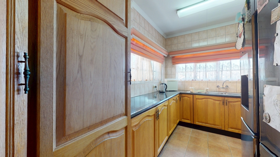 4 Bedroom Property for Sale in Blue Gill Estate Gauteng