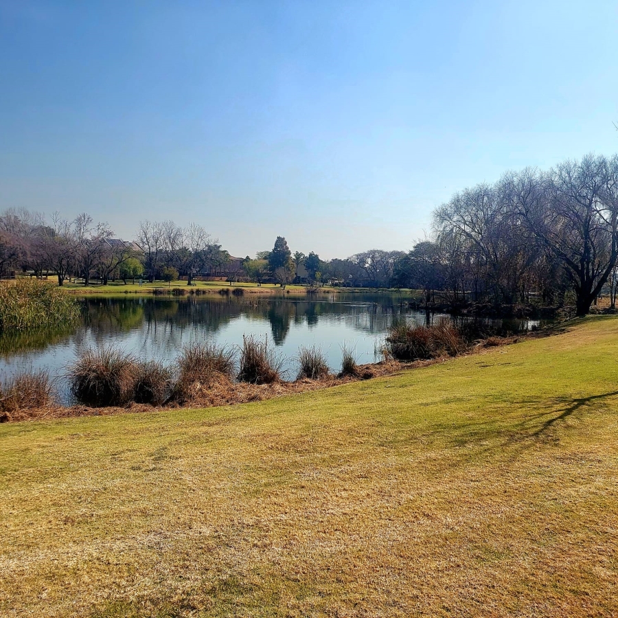 5 Bedroom Property for Sale in Blue Gill Estate Gauteng