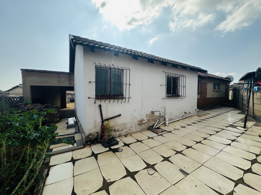 3 Bedroom Property for Sale in Leachville Ext 3 Gauteng