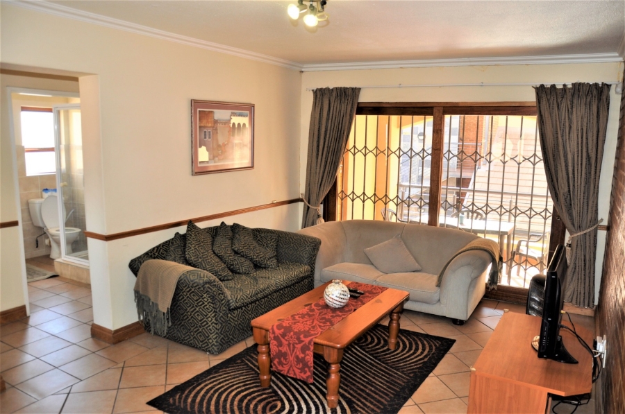 2 Bedroom Property for Sale in Halfway Gardens Gauteng