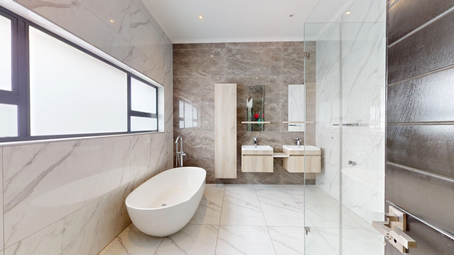4 Bedroom Property for Sale in Parkhaven Gauteng