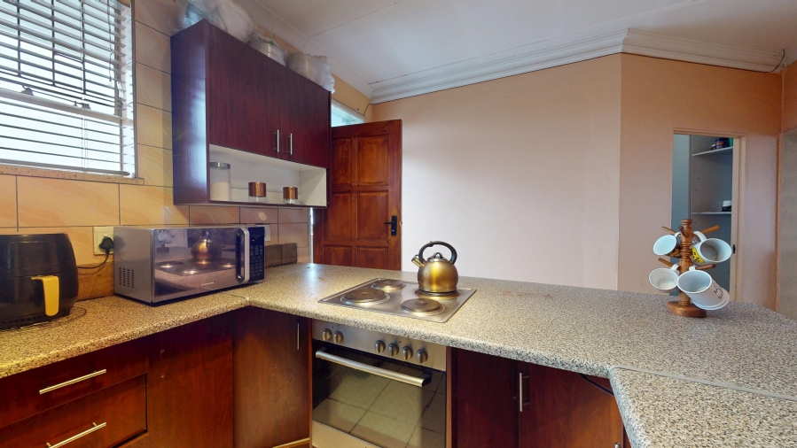 2 Bedroom Property for Sale in Lambton Gauteng