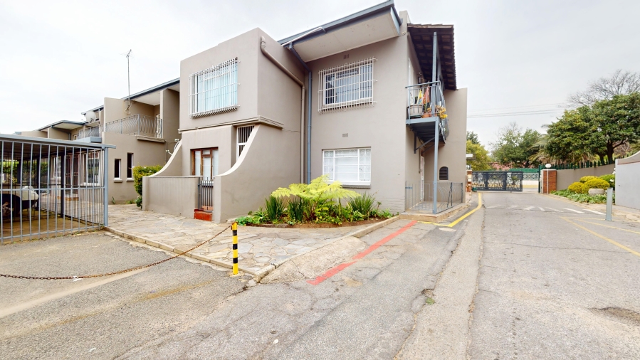 2 Bedroom Property for Sale in Lambton Gauteng