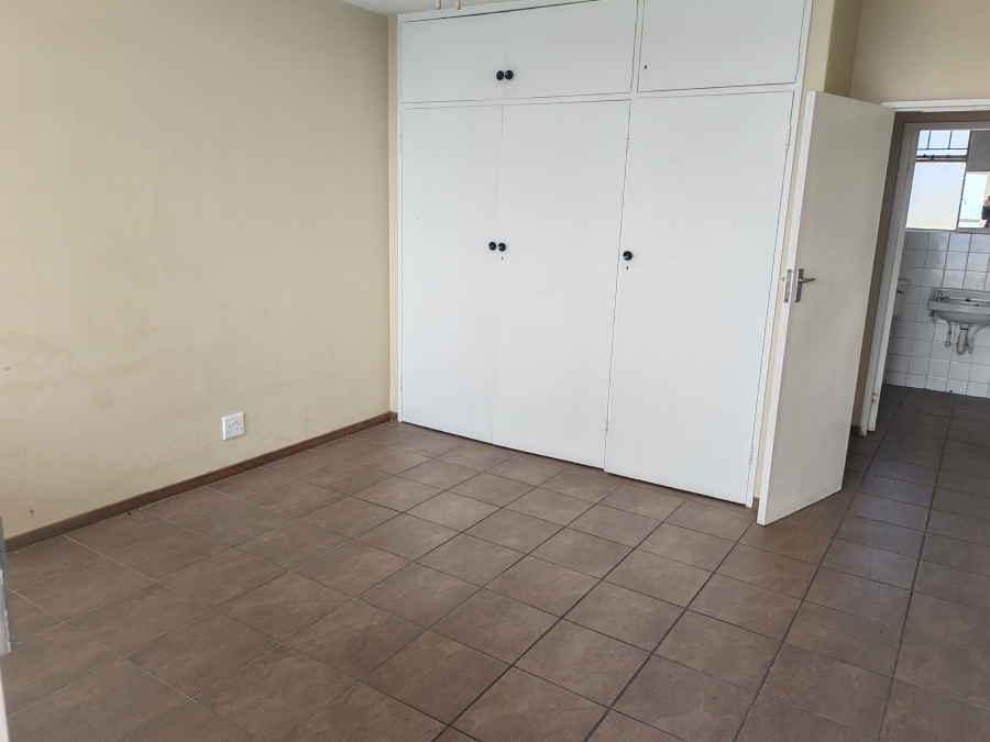 2 Bedroom Property for Sale in Gezina Gauteng