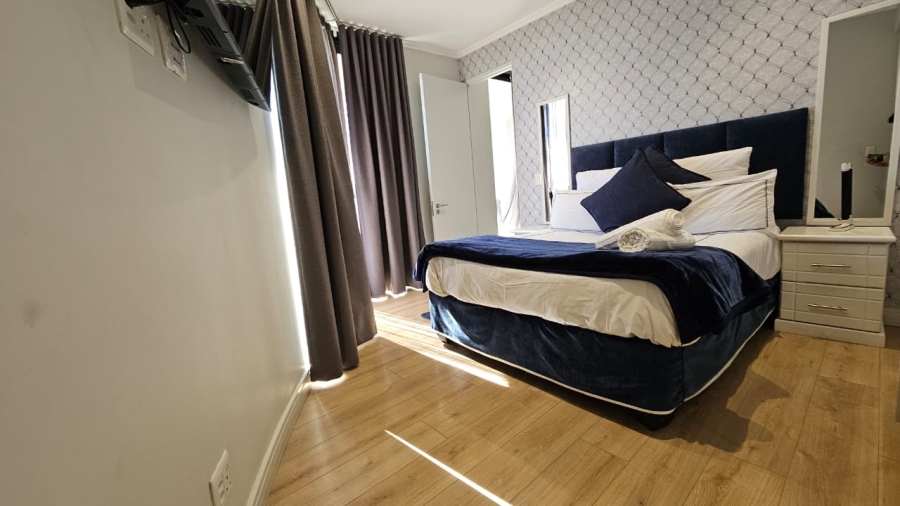 To Let 2 Bedroom Property for Rent in Waterfall Gauteng