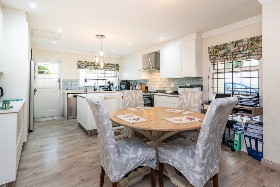 4 Bedroom Property for Sale in Lonehill Gauteng