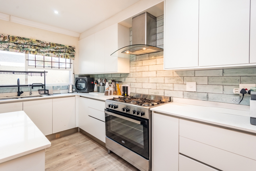 4 Bedroom Property for Sale in Lonehill Gauteng