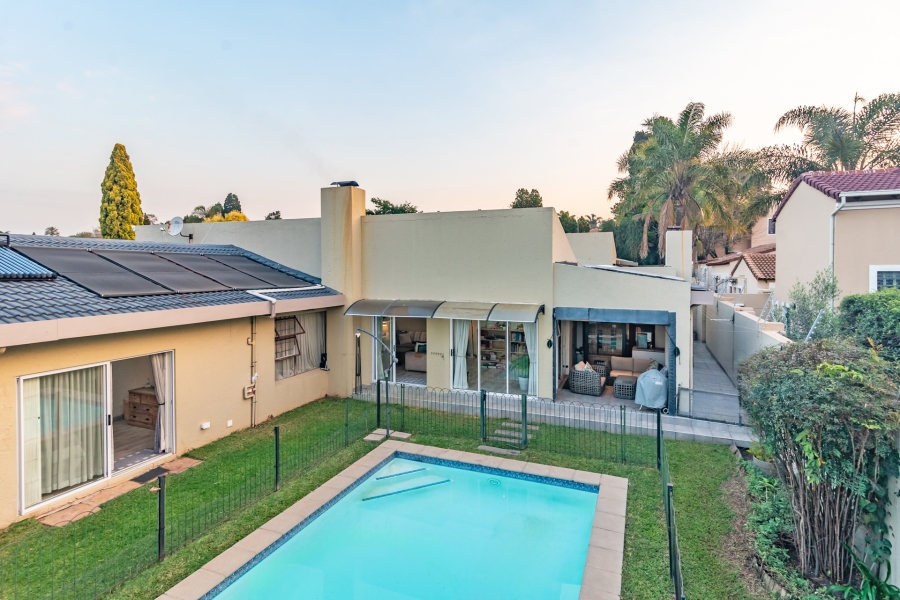 4 Bedroom Property for Sale in Lonehill Gauteng