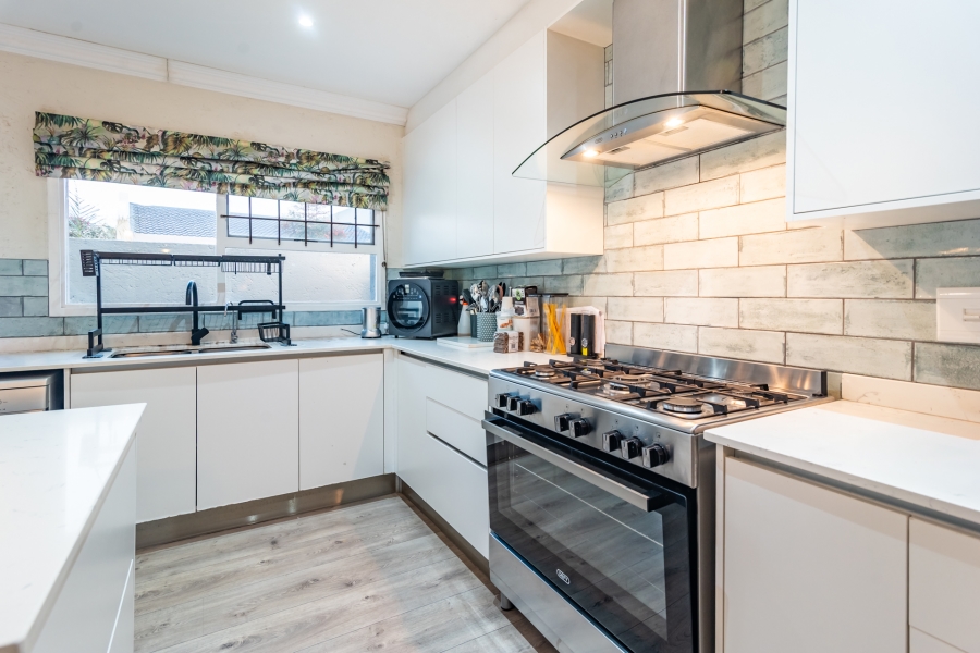 4 Bedroom Property for Sale in Lonehill Gauteng