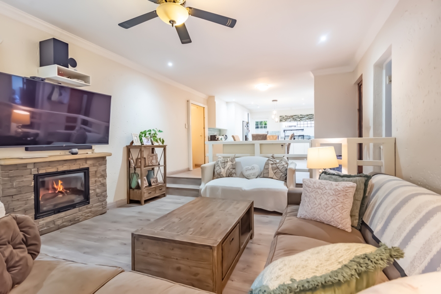 4 Bedroom Property for Sale in Lonehill Gauteng
