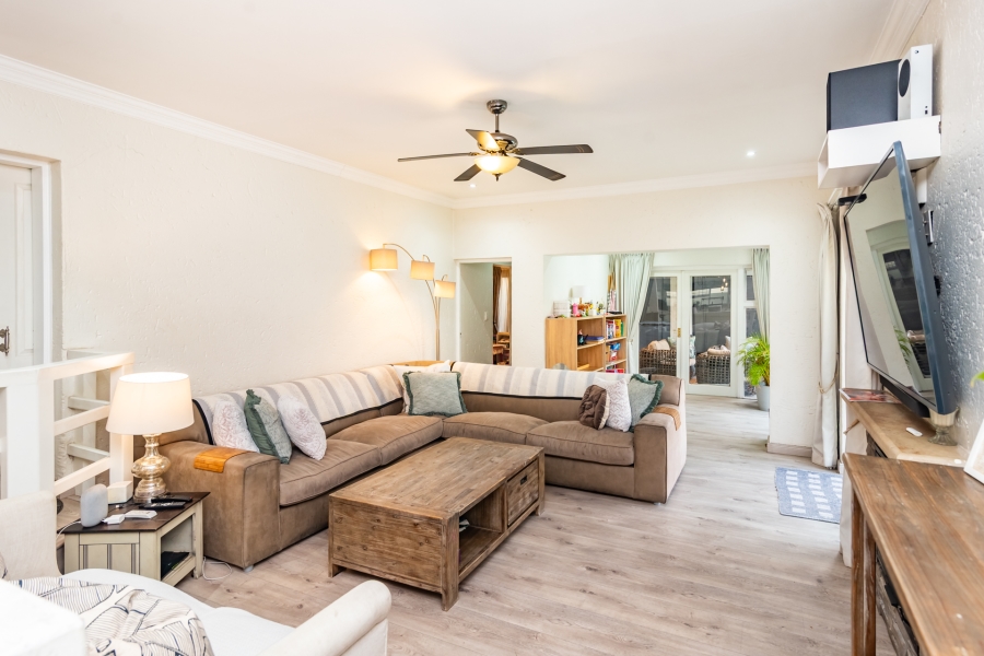 4 Bedroom Property for Sale in Lonehill Gauteng