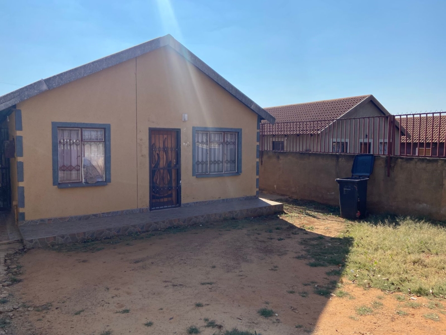 3 Bedroom Property for Sale in Lotus Gardens Gauteng