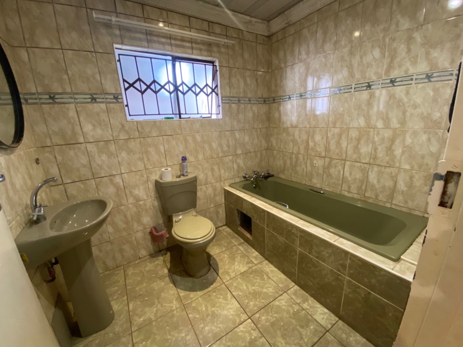 3 Bedroom Property for Sale in Lotus Gardens Gauteng