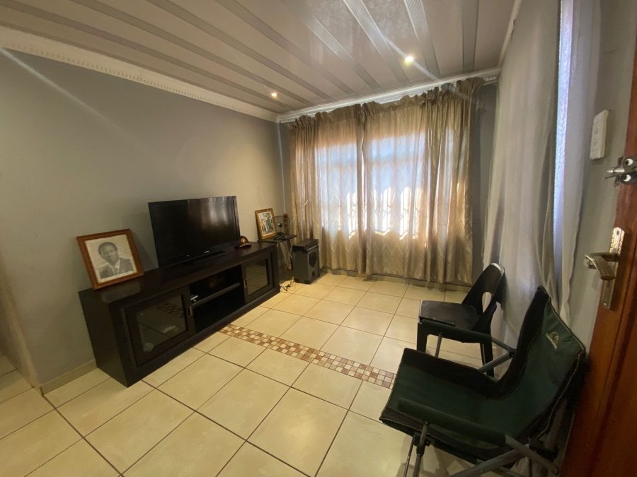 3 Bedroom Property for Sale in Lotus Gardens Gauteng