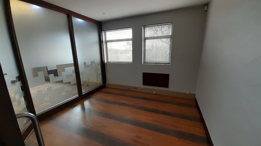 To Let Commercial Property for Rent in Faerie Glen Gauteng