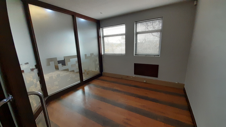To Let Commercial Property for Rent in Faerie Glen Gauteng