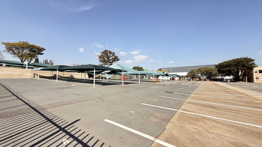 To Let Commercial Property for Rent in Halfway House Gauteng