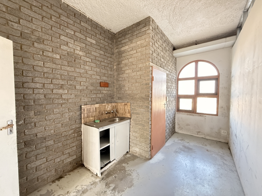 To Let Commercial Property for Rent in Halfway House Gauteng