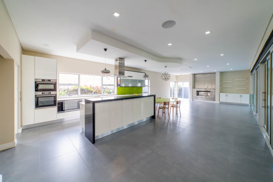4 Bedroom Property for Sale in Douglasdale Gauteng