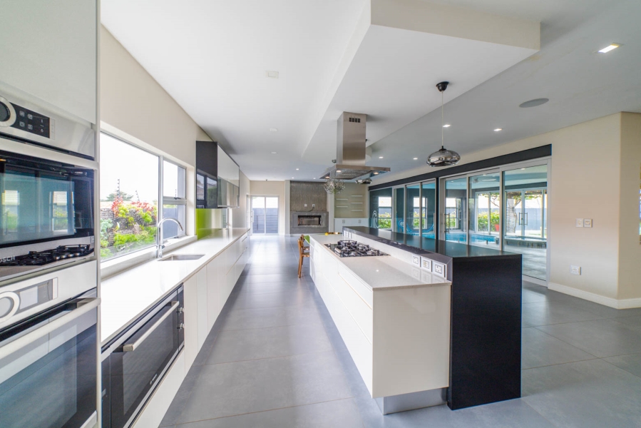 4 Bedroom Property for Sale in Douglasdale Gauteng