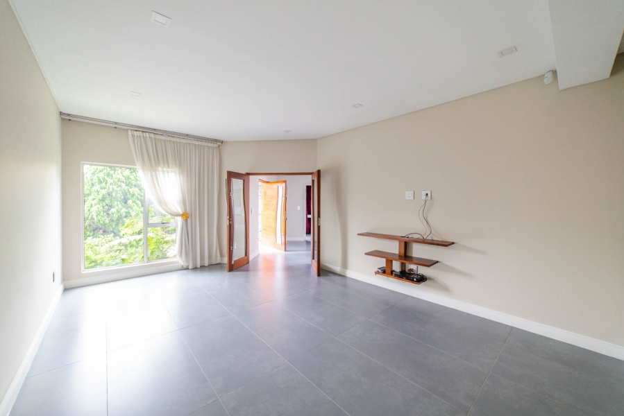 4 Bedroom Property for Sale in Douglasdale Gauteng