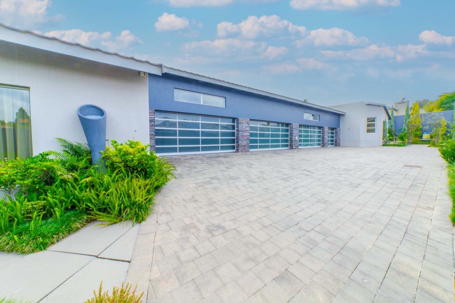4 Bedroom Property for Sale in Douglasdale Gauteng