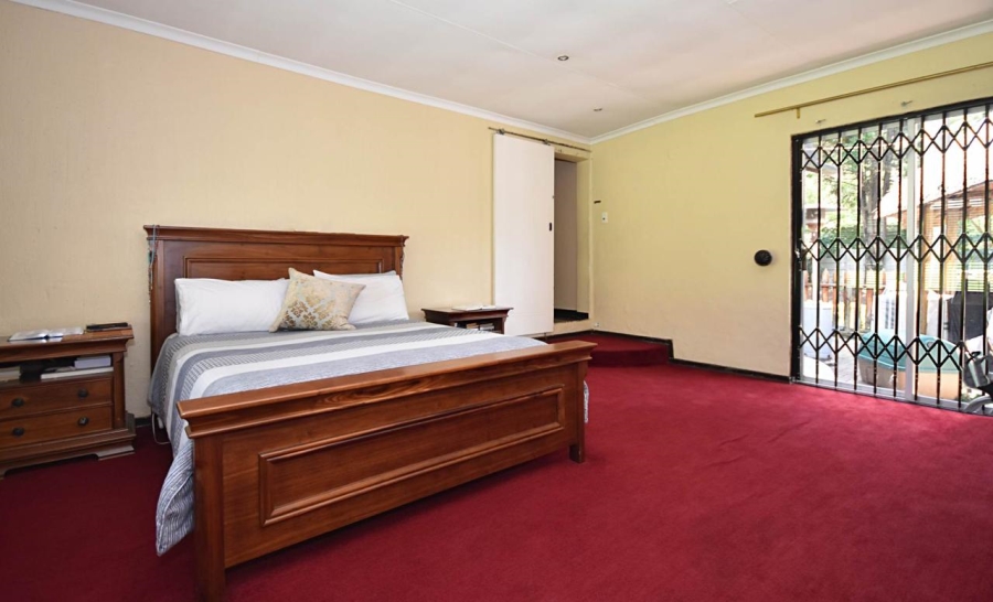 To Let 4 Bedroom Property for Rent in Bromhof Gauteng