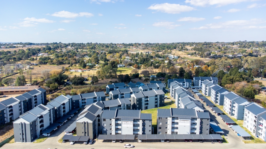 To Let 2 Bedroom Property for Rent in Glen Austin Gauteng