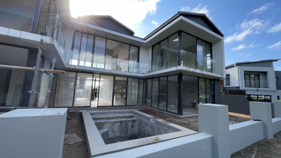 5 Bedroom Property for Sale in Copperleaf Estate Gauteng